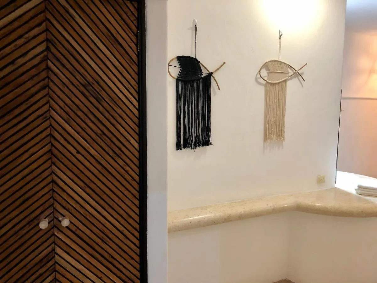 فندق بلايا ديل كارمن Rustik Inn