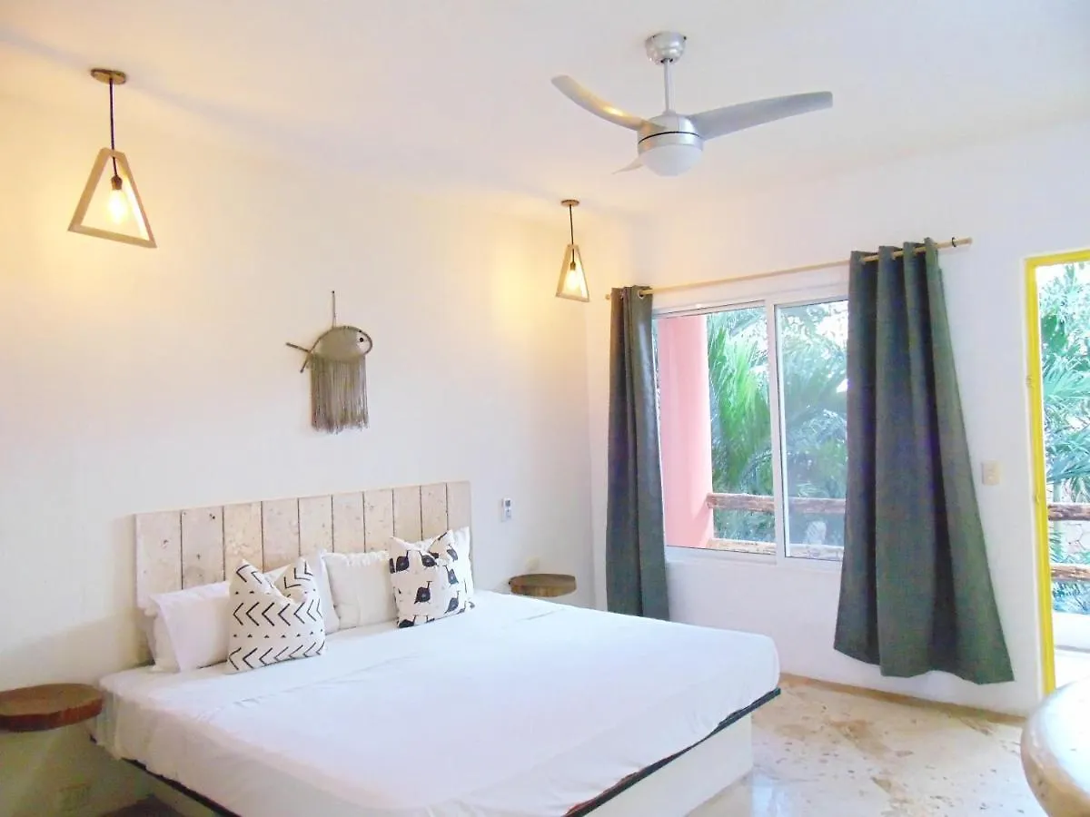 بلايا ديل كارمن Rustik Inn المكسيك