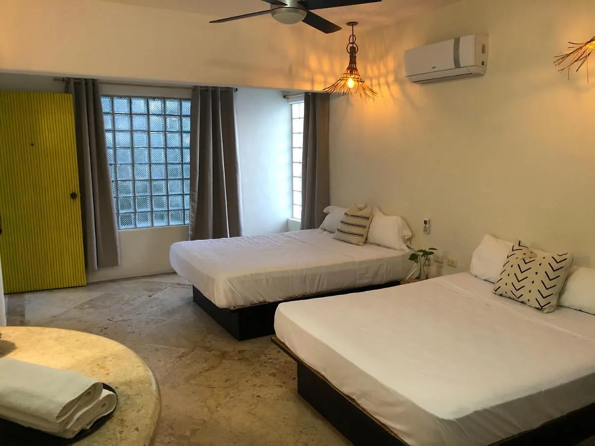 Hotel Rustik Inn Playa del Carmen