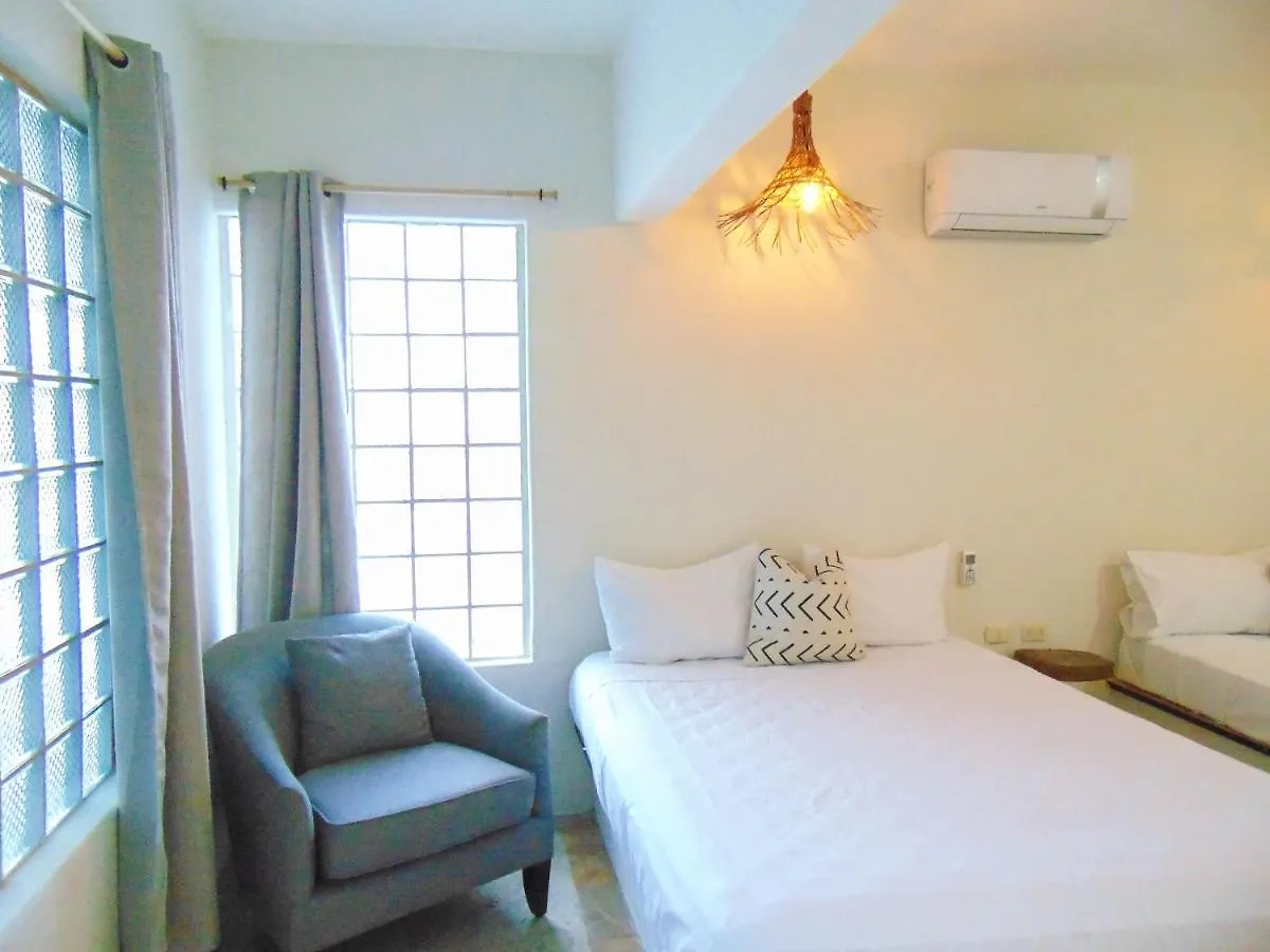 Rustik Inn Playa del Carmen 3*,