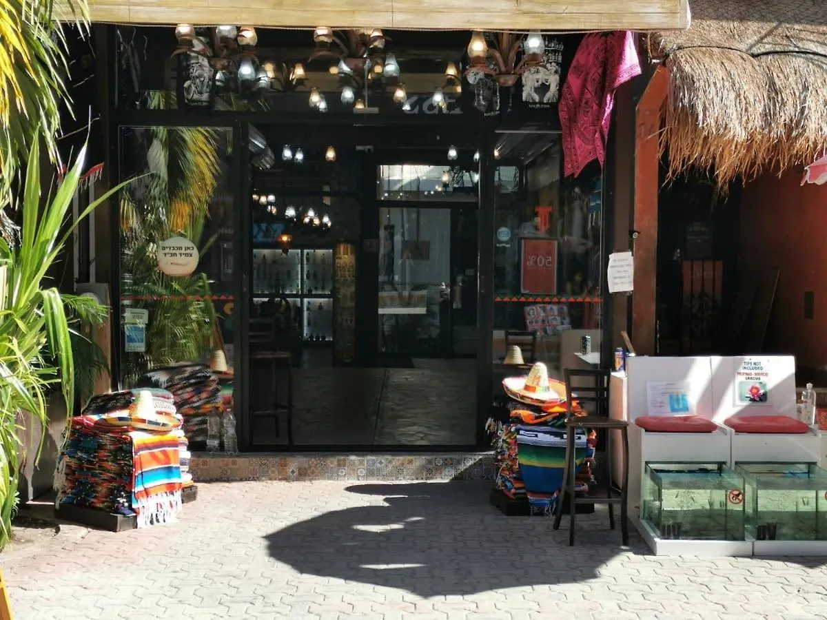 Rustik Inn Playa del Carmen Hotel