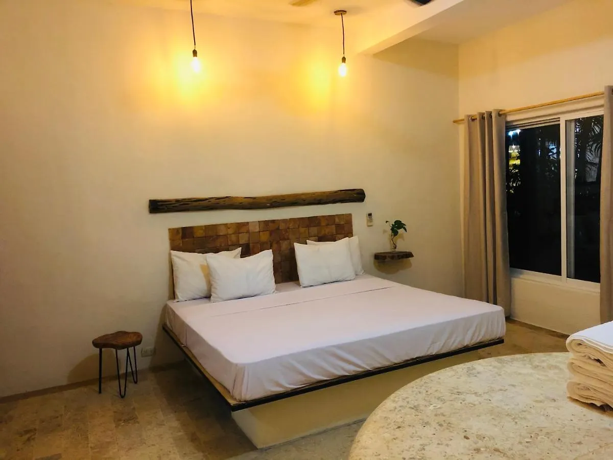 Rustik Inn Playa del Carmen Mexico