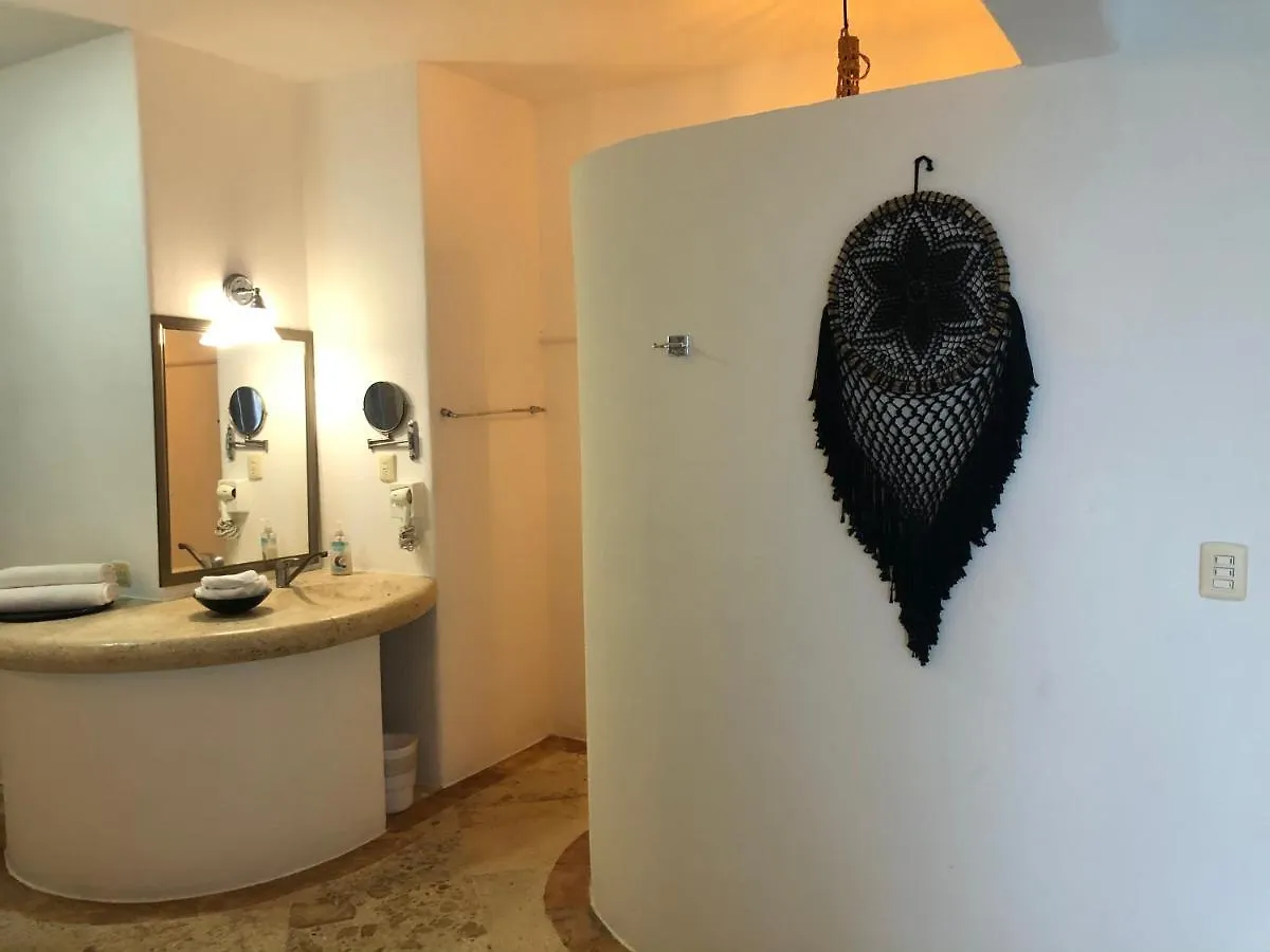 Rustik Inn Playa del Carmen 3*,